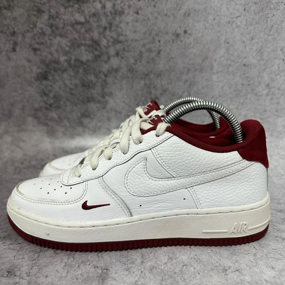 Nike Air Force 1 Low 07 LV8 Kids 6.5Y White Team Red HF0952-100 Sneakers Leather